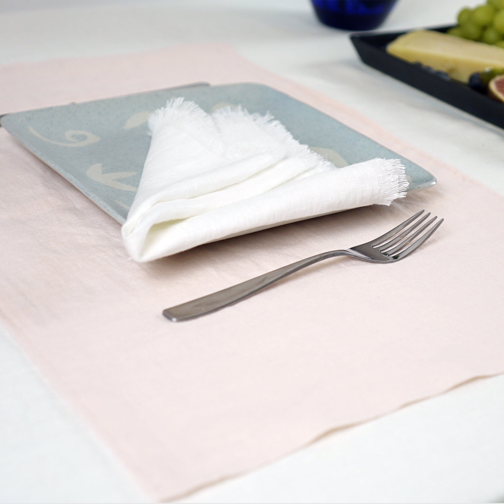Cloth Placemats Set of 8, Linen Type Fabric Placemats Machine