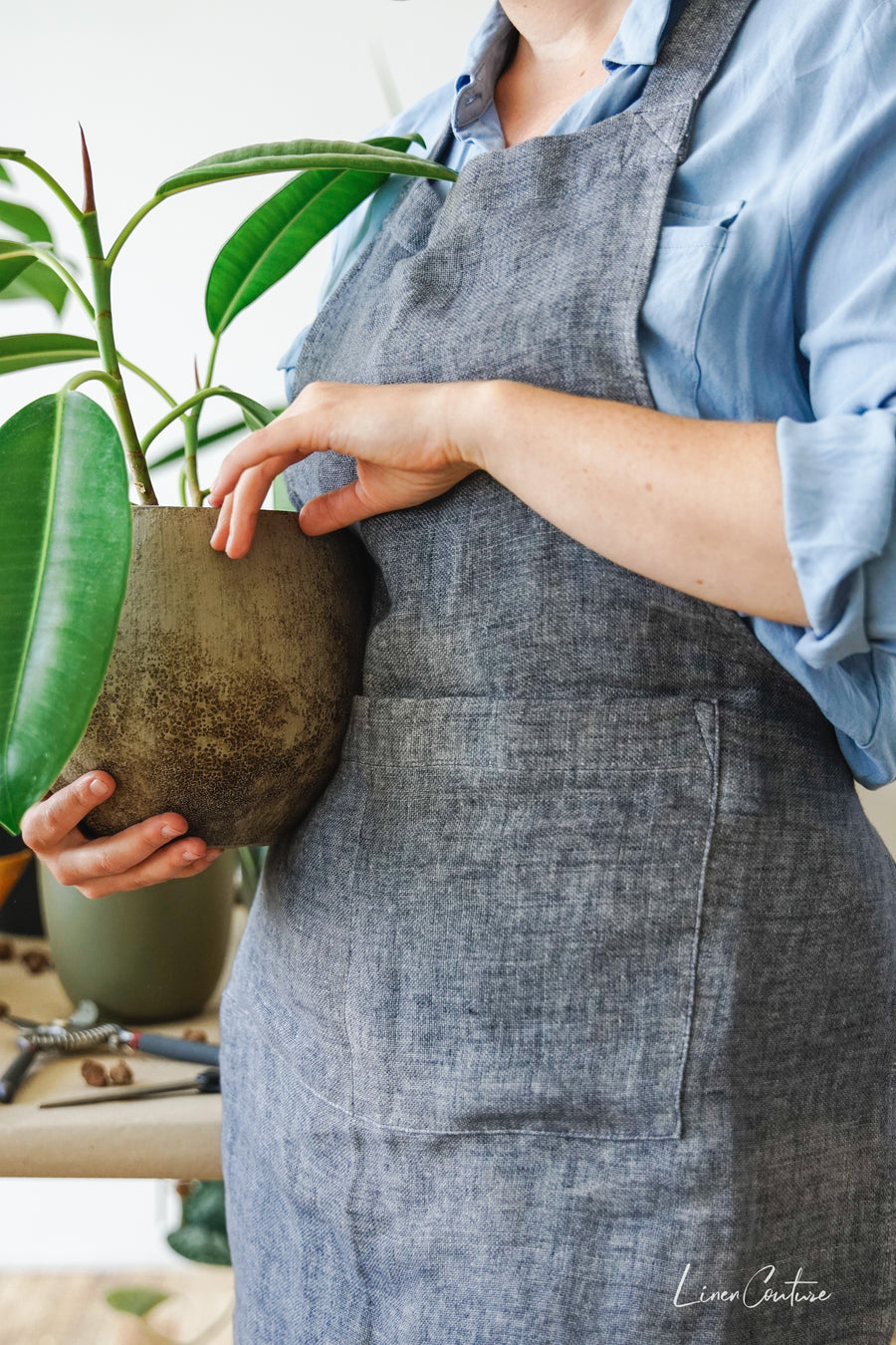 Reversible double cloth Linen Apron with PocketsLinen Couture