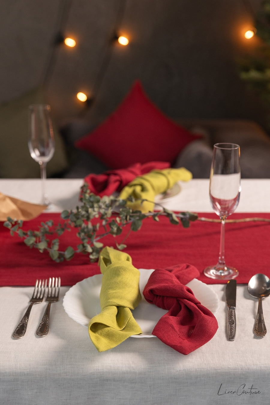 Christmas Cyclamen Red Dining Table Runner - Linen Couture