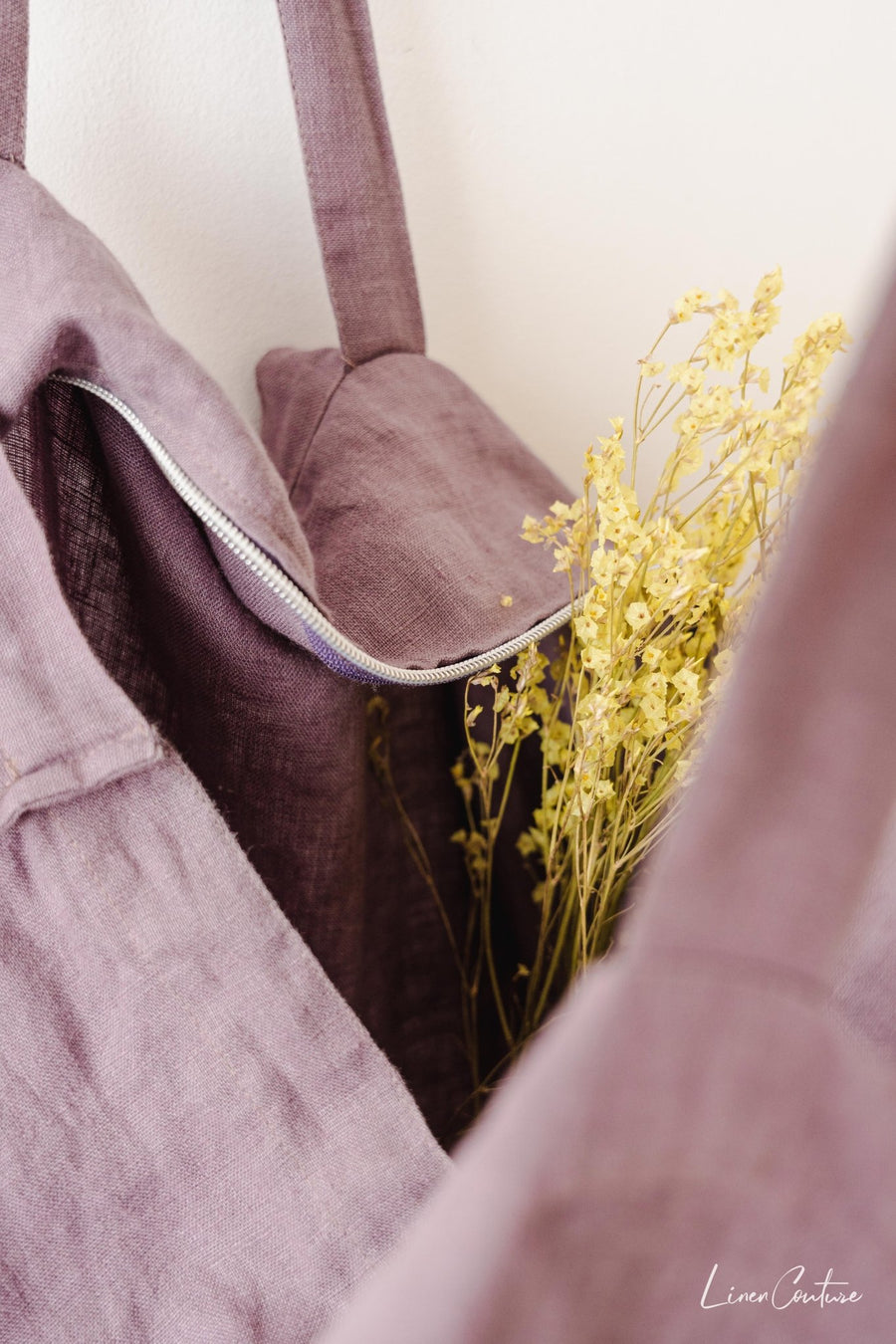 Linen beach bag with pocket and zipper in Pastel Plum - Linen Couture