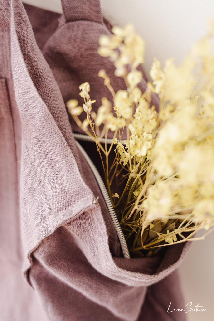 Linen beach bag with pocket and zipper in Pastel Plum - Linen Couture