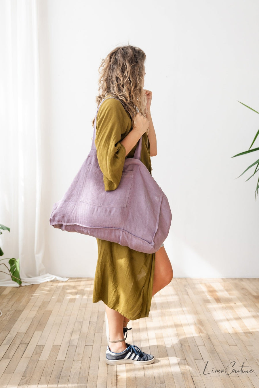 Linen beach bag with pocket and zipper in Pastel Plum - Linen Couture